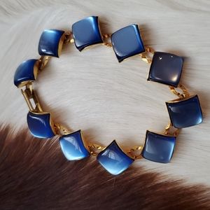 VTG bracelet